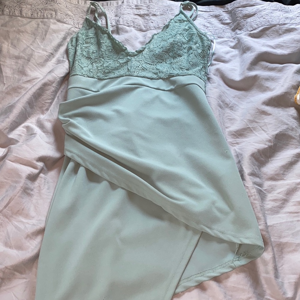 XL sexy dress with cut color is beautiful
